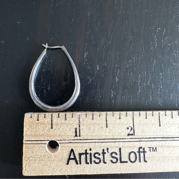 Vintage Oval 925 Silver Hoops Earrings - Picture 4 of 5